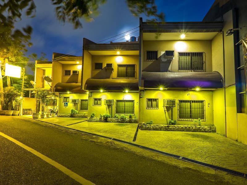 Palazzo Pensionne Hotel Cebu Exterior photo